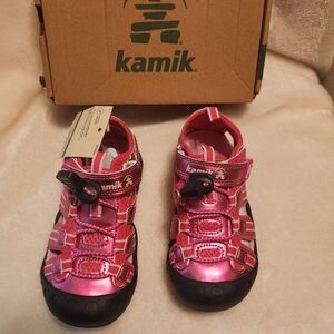 NWT Kamik Waterproof Sandals, Girls size 10T Pink,‎ Water play